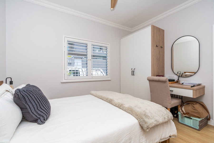 4 Bedroom Property for Sale in Sea Point Western Cape